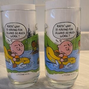 Vintage McDonalds Peanuts Comic Glasses Set